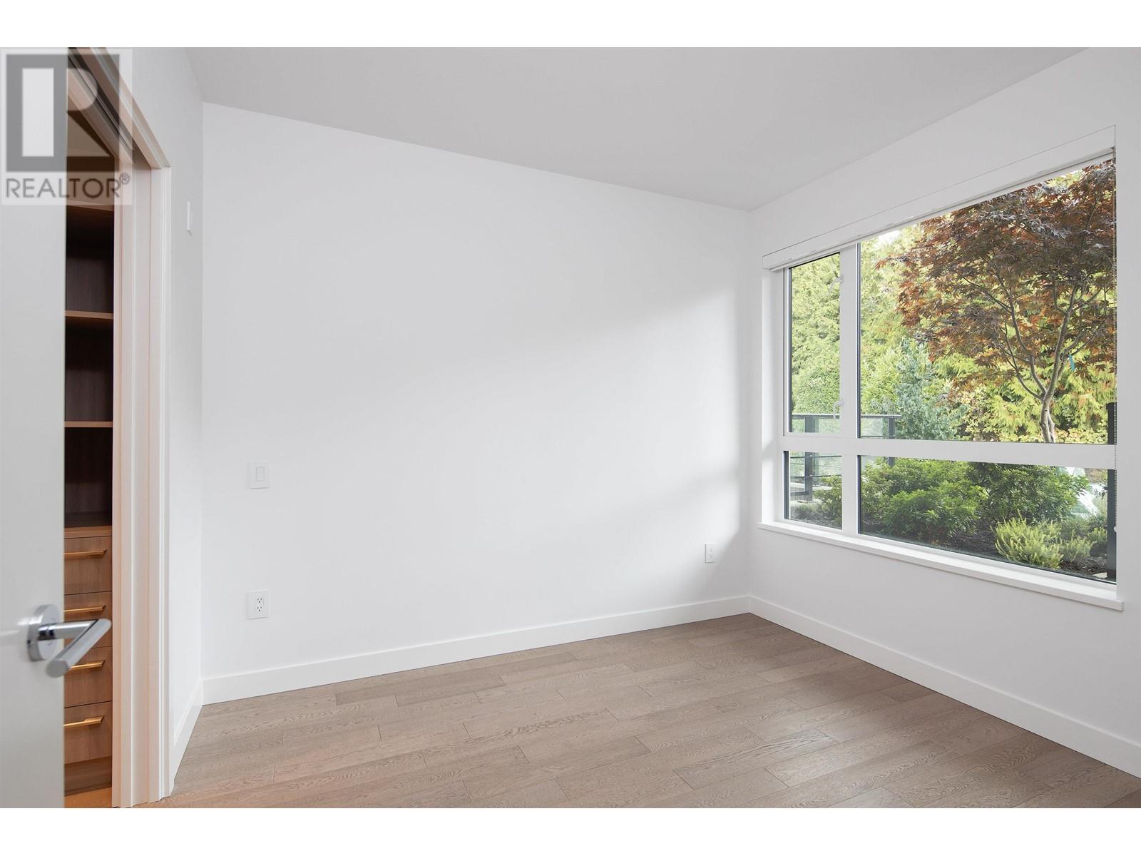 106 1055 Ridgewood Drive, North Vancouver, British Columbia  V7R 0A6 - Photo 11 - R2986174