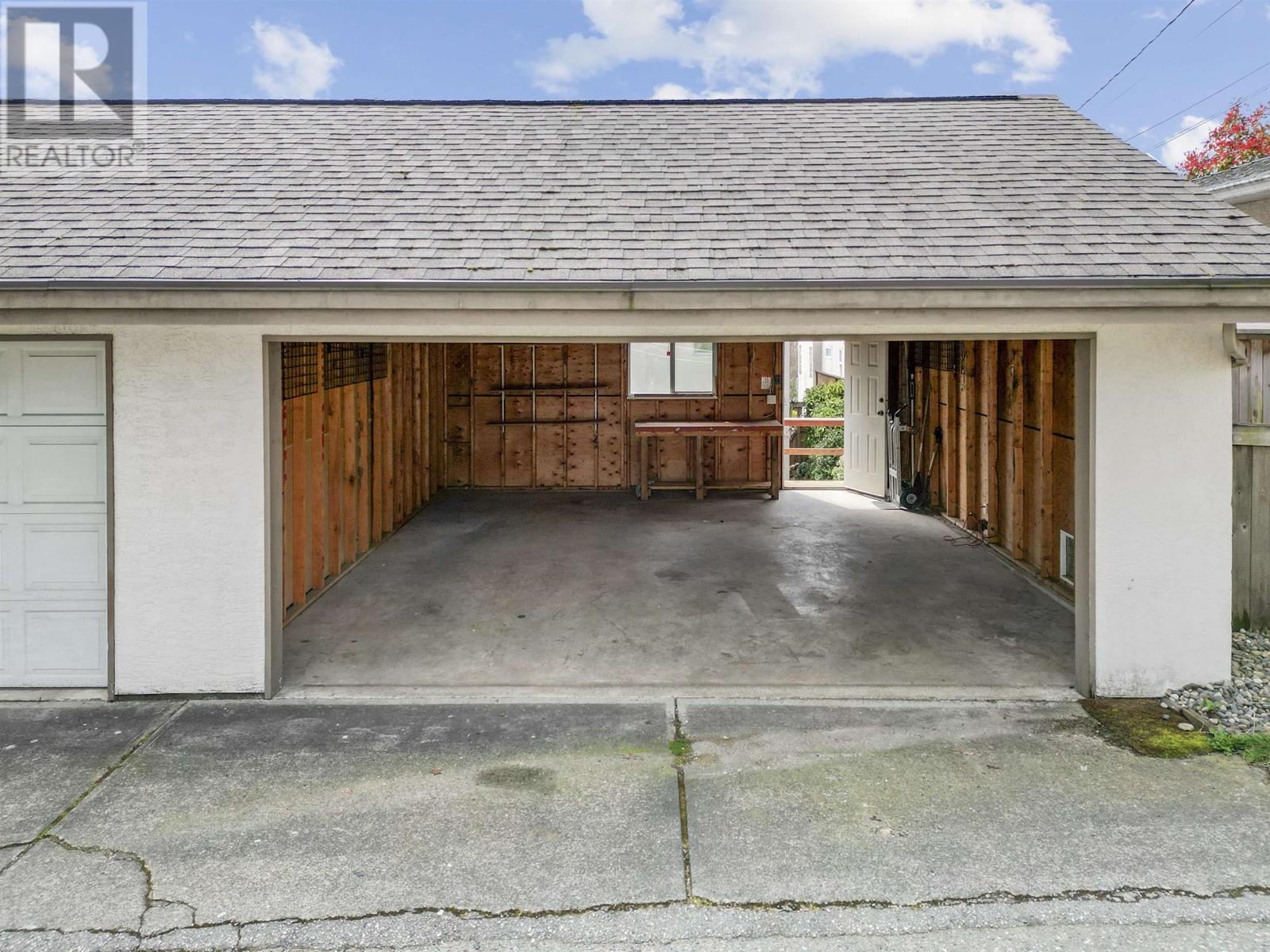 318 E 6th Street, North Vancouver, British Columbia  V7L 1P6 - Photo 31 - R2986178