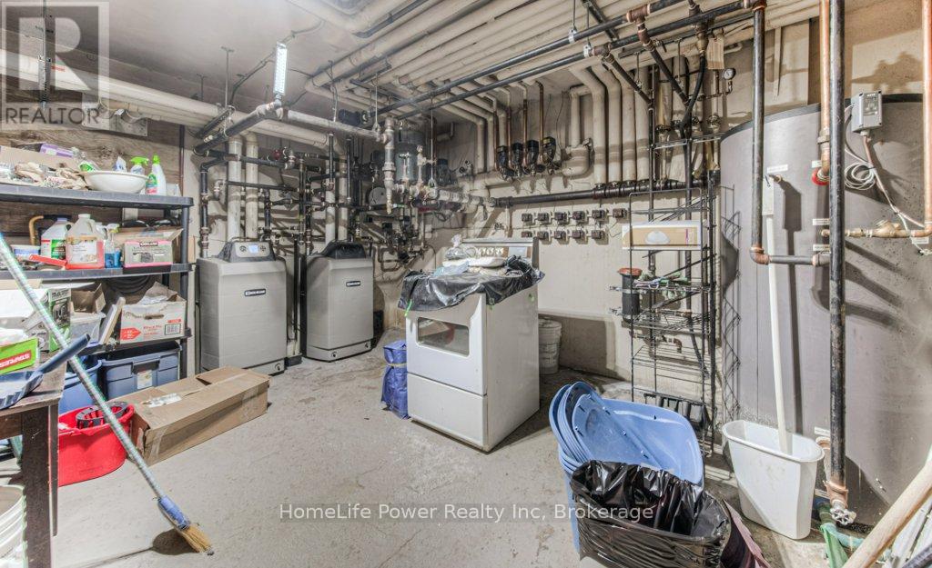 15 Floral Crescent, Kitchener, Ontario  N2G 3B3 - Photo 10 - X12062578