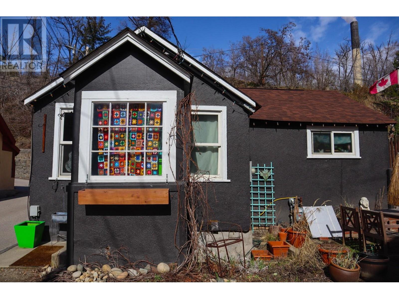 Property at 407 Railway Lane image 2