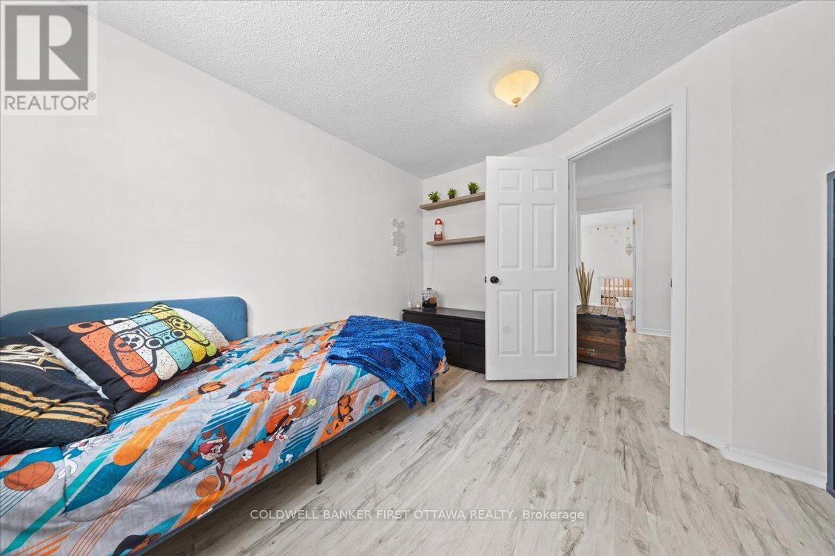 175 Castlefrank Road, Ottawa, Ontario  K2L 1T3 - Photo 24 - X12062334