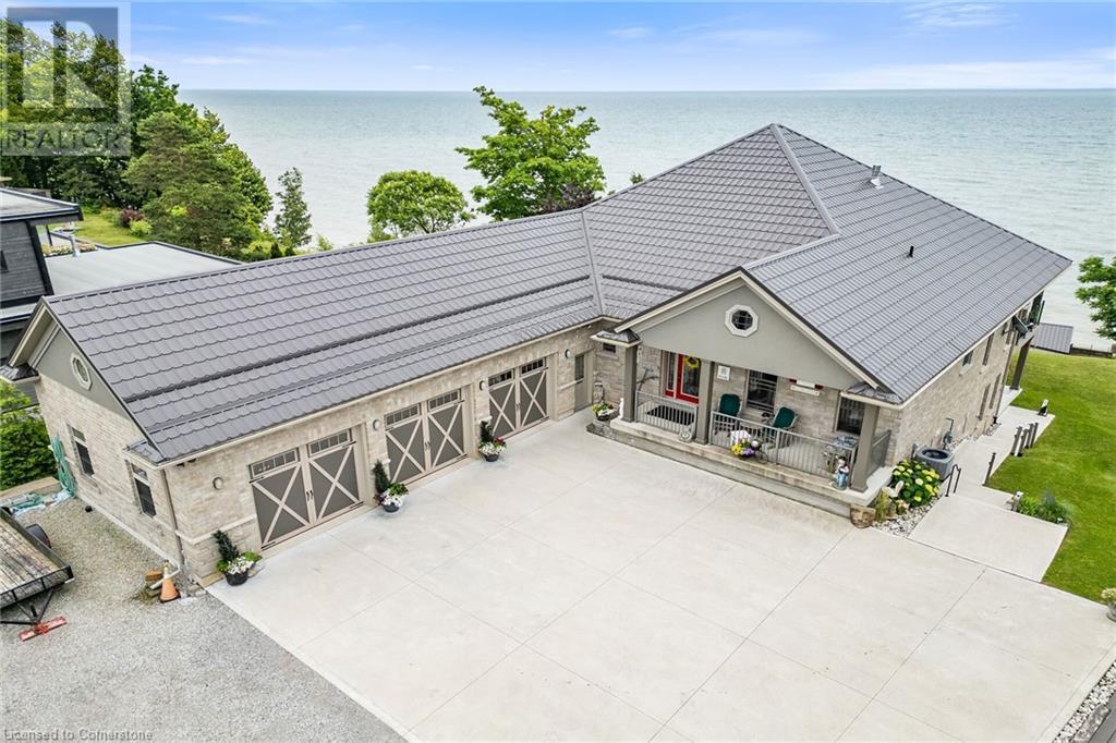 Property at 452 NEW LAKESHORE Road image 3