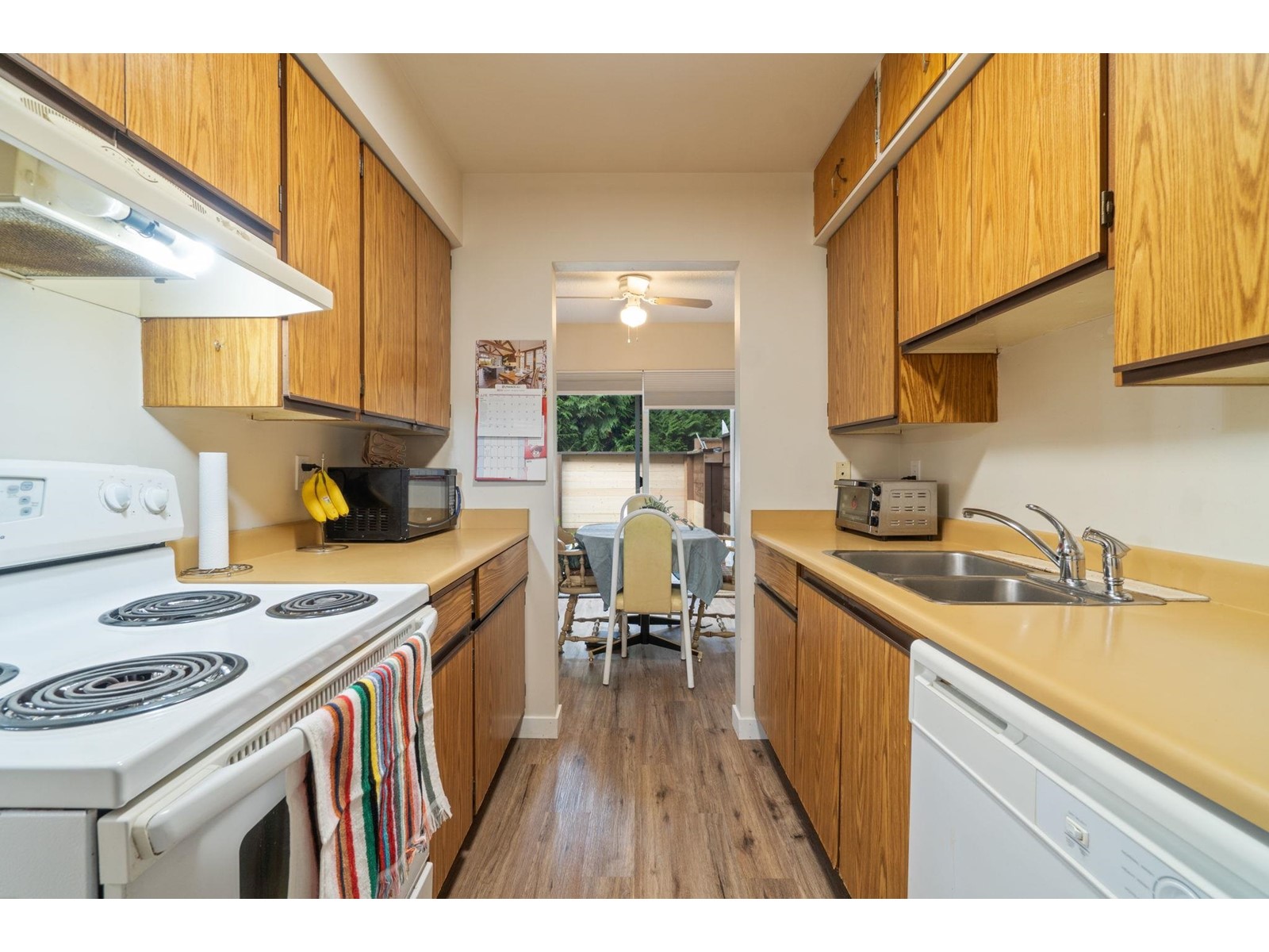 2001 10620 150 Street, Surrey, British Columbia  V3R 7S1 - Photo 7 - R2984881