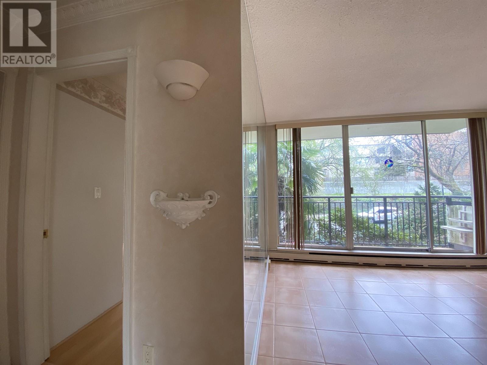 203 1534 Harwood Street, Vancouver, British Columbia  V6G 1X9 - Photo 5 - R2984745