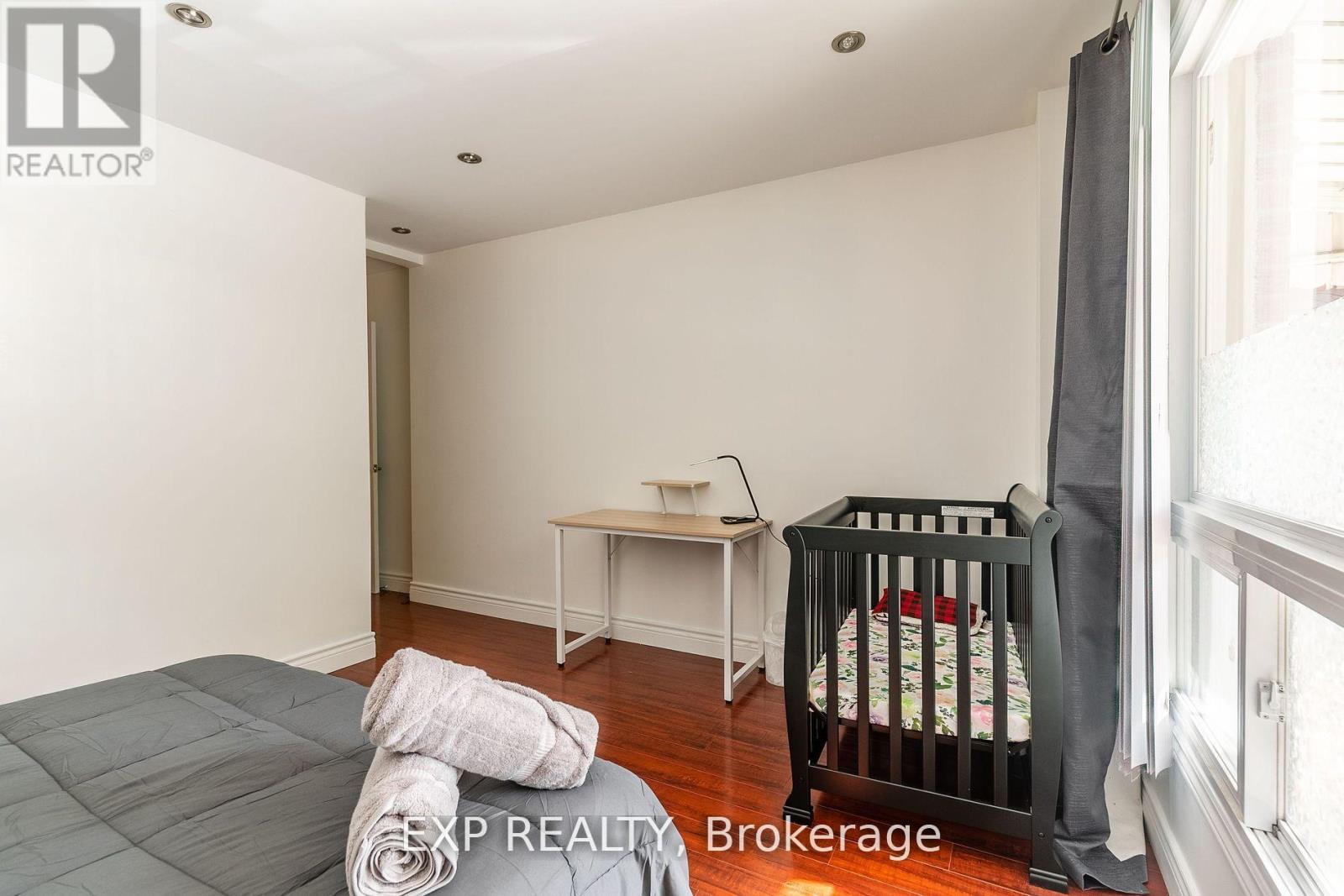 Main - 903.5 Bathurst Street, Toronto, Ontario  M5R 3G4 - Photo 13 - C12062632