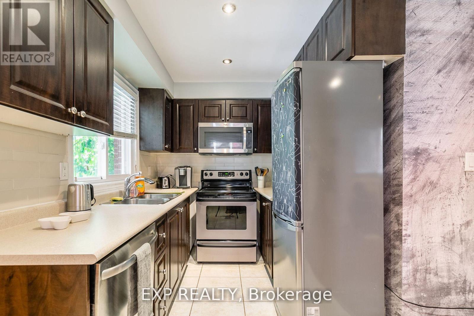 Main - 903.5 Bathurst Street, Toronto, Ontario  M5R 3G4 - Photo 17 - C12062632
