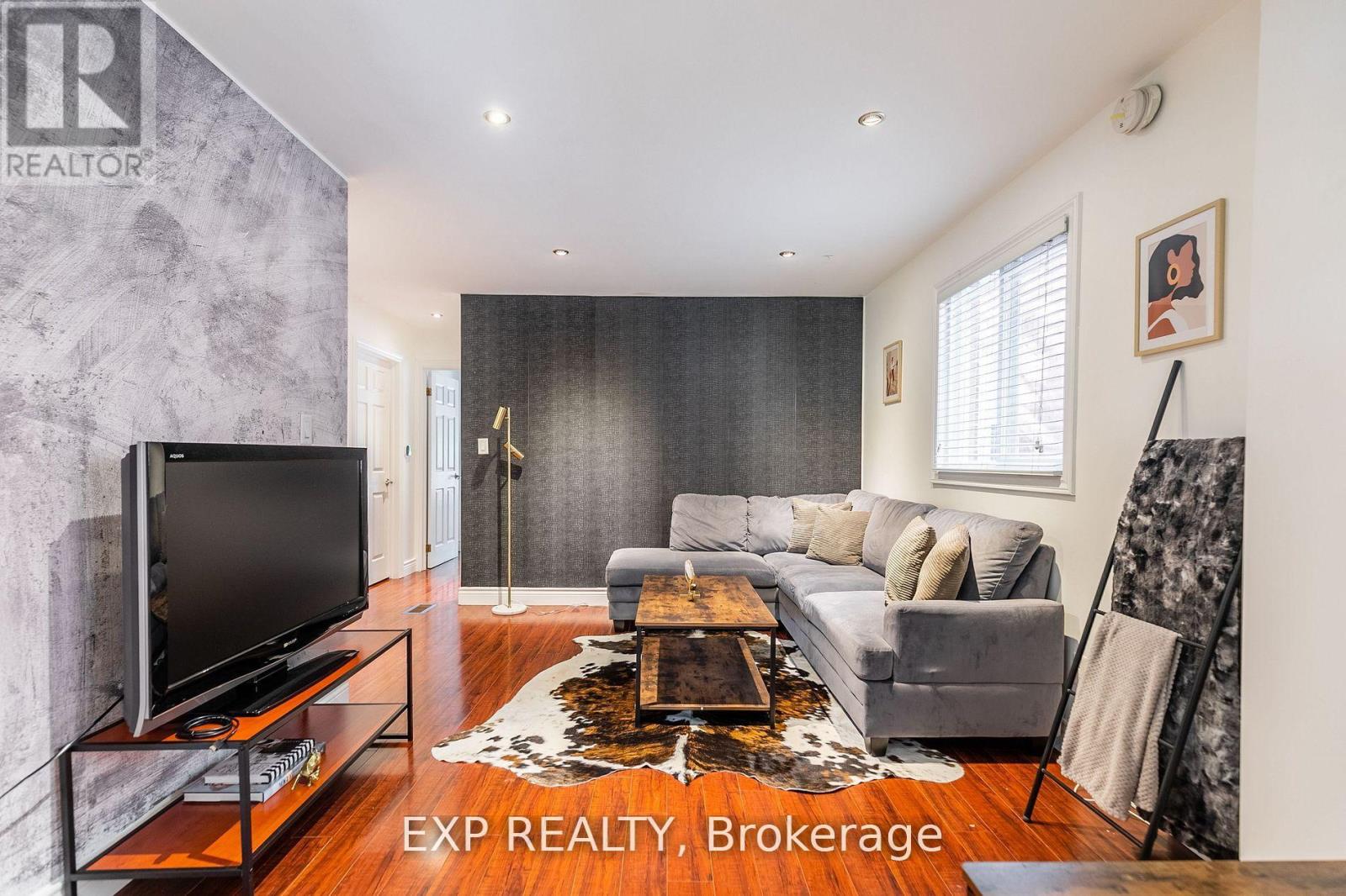 Main - 903.5 Bathurst Street, Toronto, Ontario  M5R 3G4 - Photo 6 - C12062632