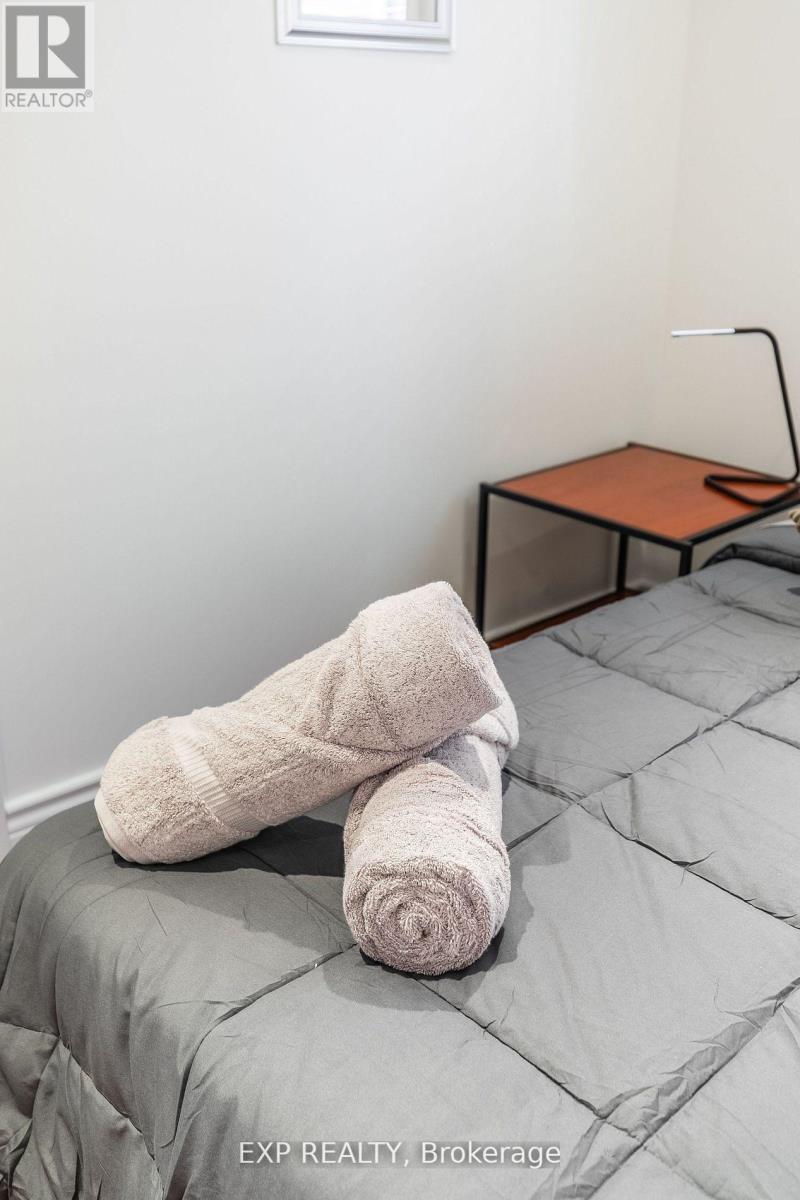 Main - 903.5 Bathurst Street, Toronto, Ontario  M5R 3G4 - Photo 8 - C12062632