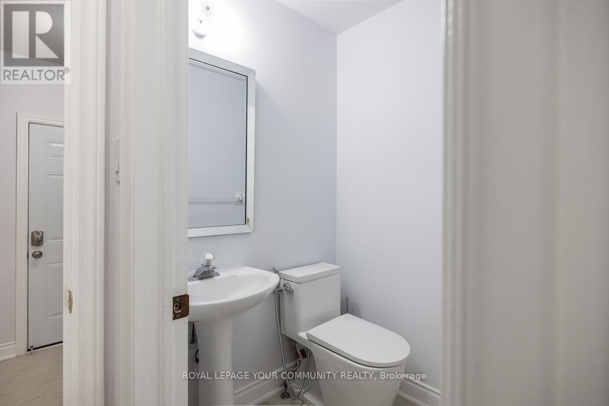 3 Creekview Avenue, Richmond Hill, Ontario  L4C 9X1 - Photo 17 - N10421029