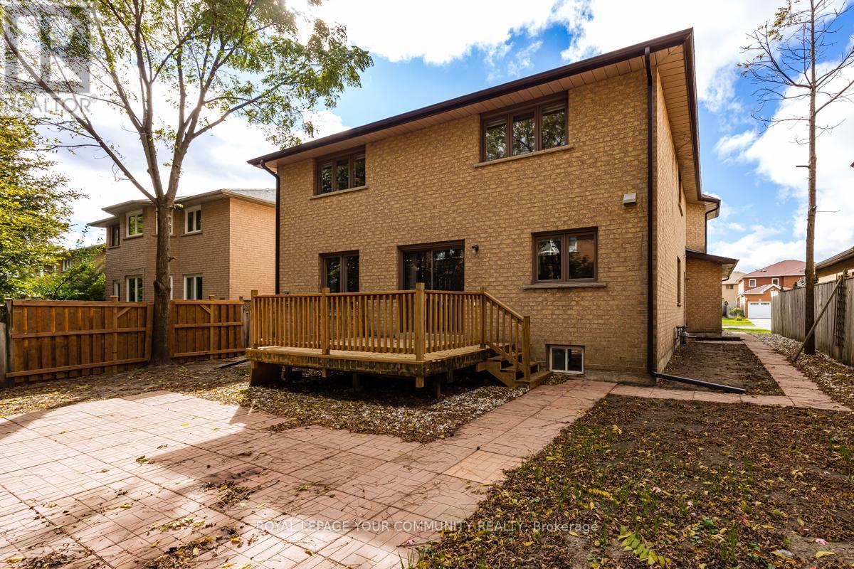 3 Creekview Avenue, Richmond Hill, Ontario  L4C 9X1 - Photo 34 - N10421029