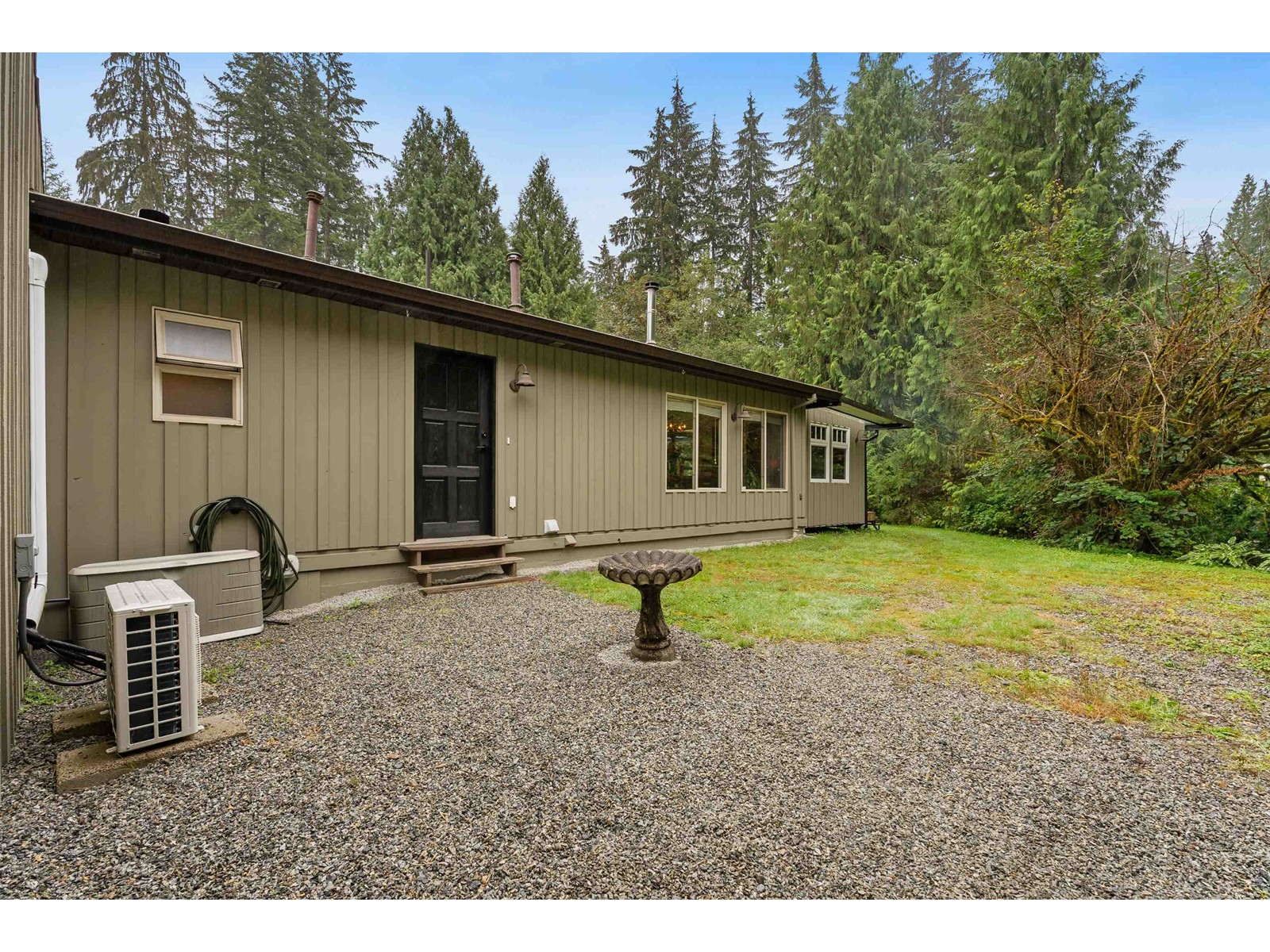 11932 Dewdney Trunk Road, Mission, British Columbia  V4S 1L2 - Photo 33 - R2986229