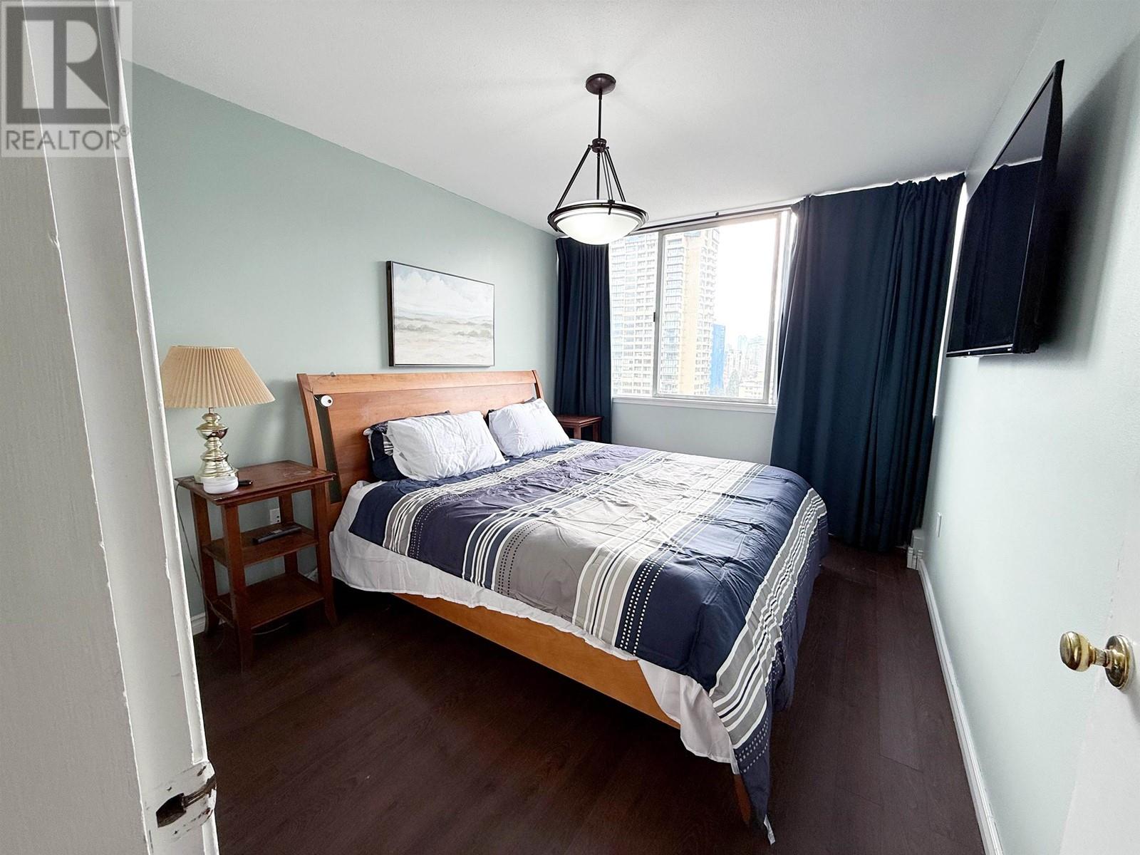 Property at 1808 1850 COMOX STREET image 4