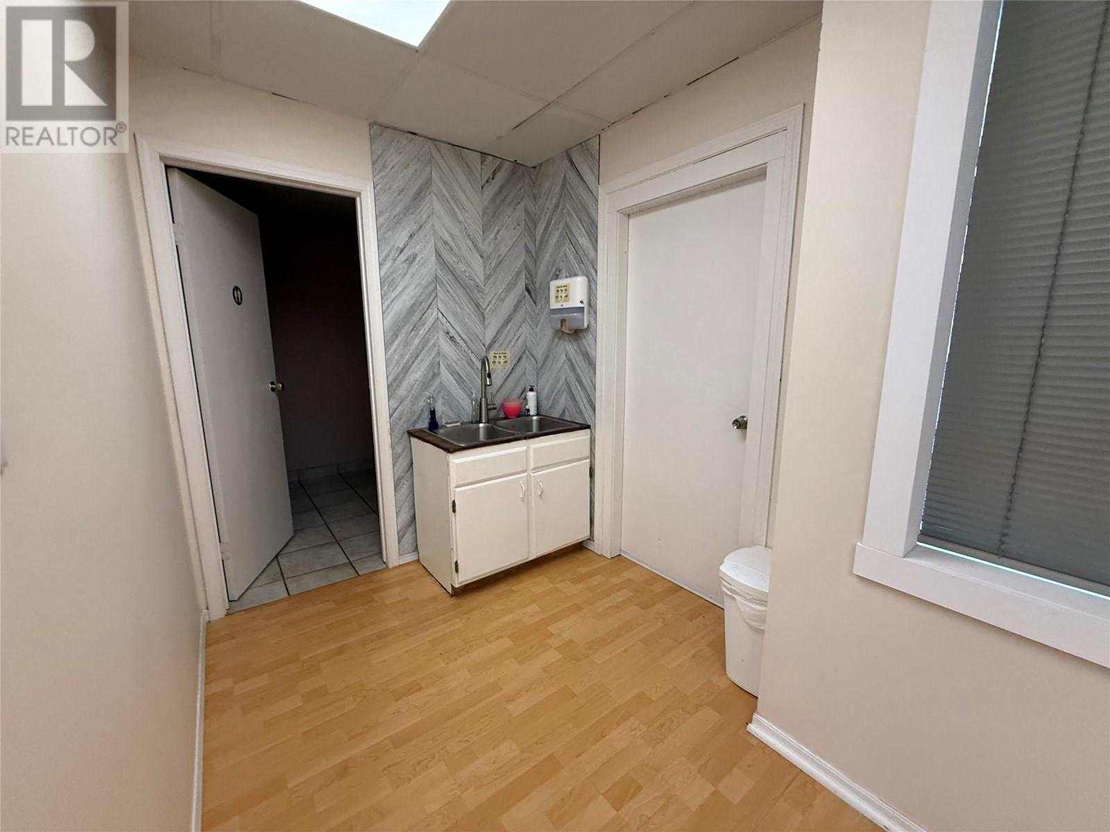 2436 Skaha Lake Road Unit# 104, Penticton, British Columbia  V2A 6E9 - Photo 5 - 10341948