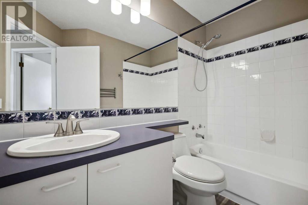 100 Hidden Green Nw, Calgary, Alberta  T3A 5K7 - Photo 34 - A2208641