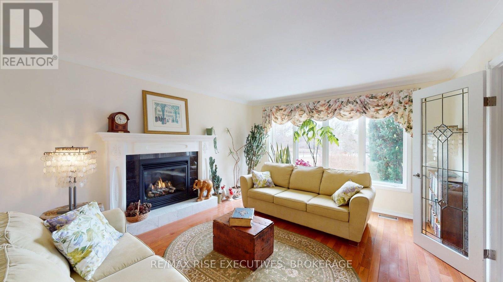 1957 Rosedale Drive, Kingston, Ontario  K0H 1S0 - Photo 5 - X12062788