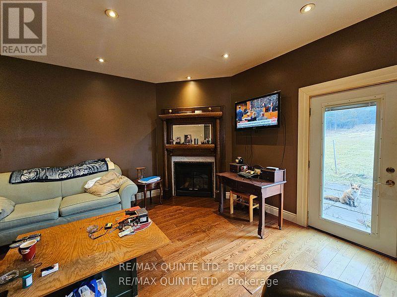 1648 North Big Island Road, Prince Edward County (Sophiasburgh), Ontario  K0K 1W0 - Photo 10 - X12062750