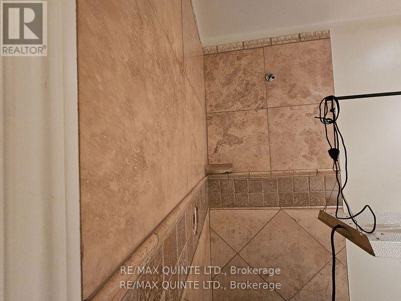 1648 North Big Island Road, Prince Edward County (Sophiasburgh), Ontario  K0K 1W0 - Photo 17 - X12062750