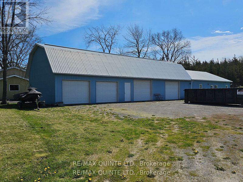 1648 North Big Island Road, Prince Edward County (Sophiasburgh), Ontario  K0K 1W0 - Photo 2 - X12062750