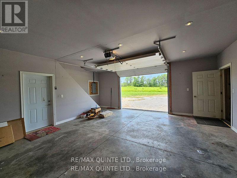 1648 North Big Island Road, Prince Edward County (Sophiasburgh), Ontario  K0K 1W0 - Photo 22 - X12062750