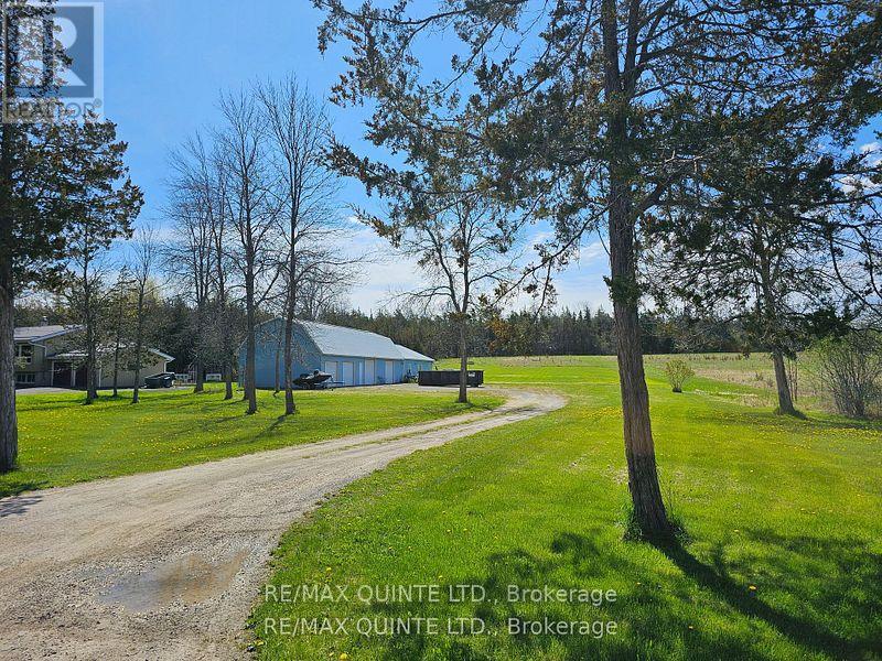 1648 North Big Island Road, Prince Edward County (Sophiasburgh), Ontario  K0K 1W0 - Photo 25 - X12062750