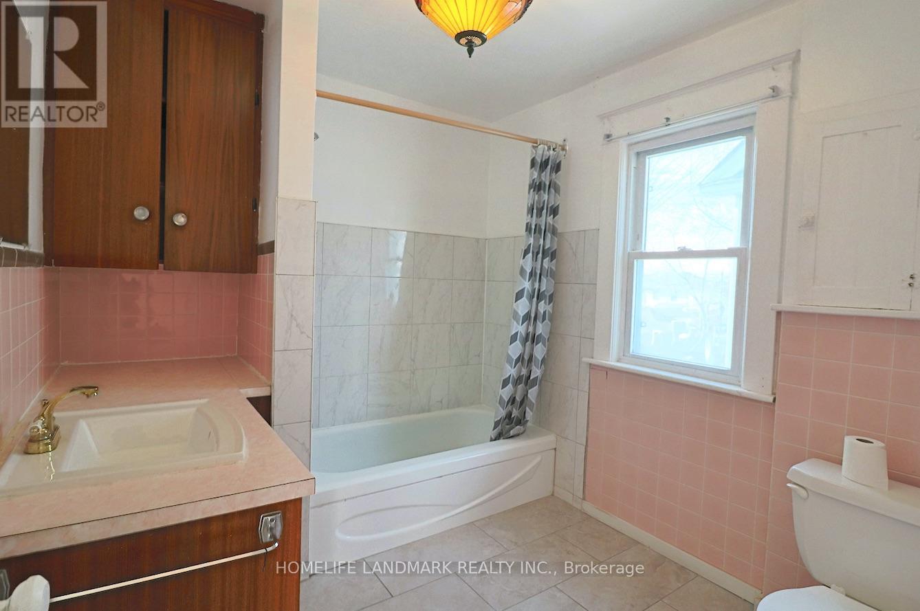5283 Heywood Avenue, Niagara Falls, Ontario  L2E 4V5 - Photo 12 - X12062621