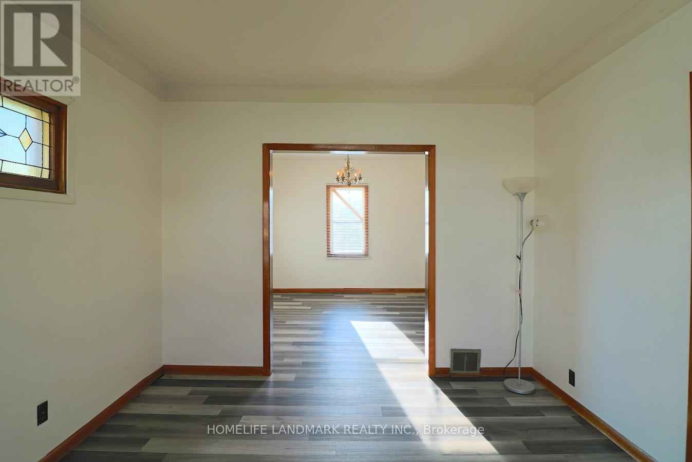 5283 Heywood Avenue, Niagara Falls, Ontario  L2E 4V5 - Photo 5 - X12062621