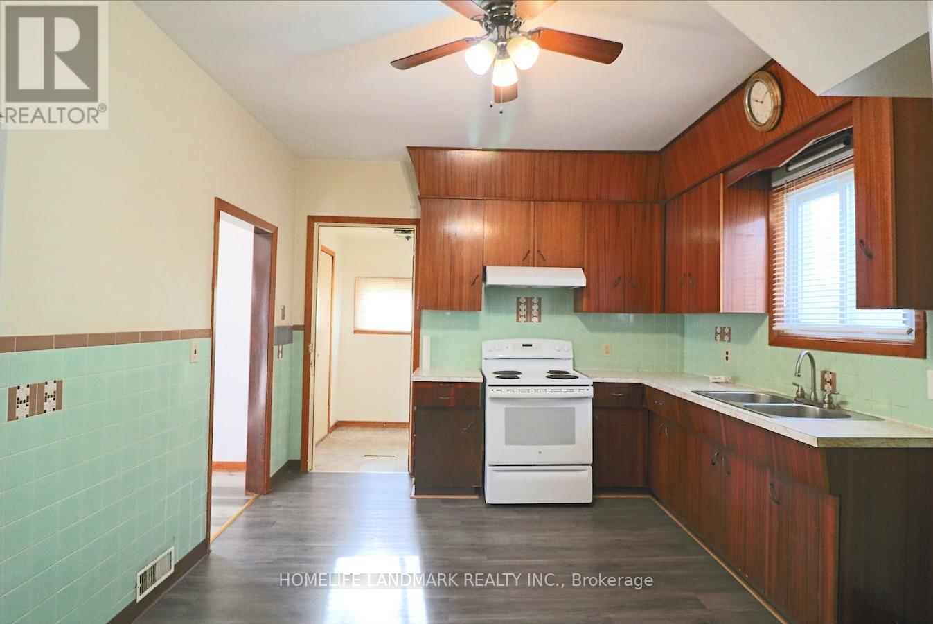 5283 Heywood Avenue, Niagara Falls, Ontario  L2E 4V5 - Photo 7 - X12062621