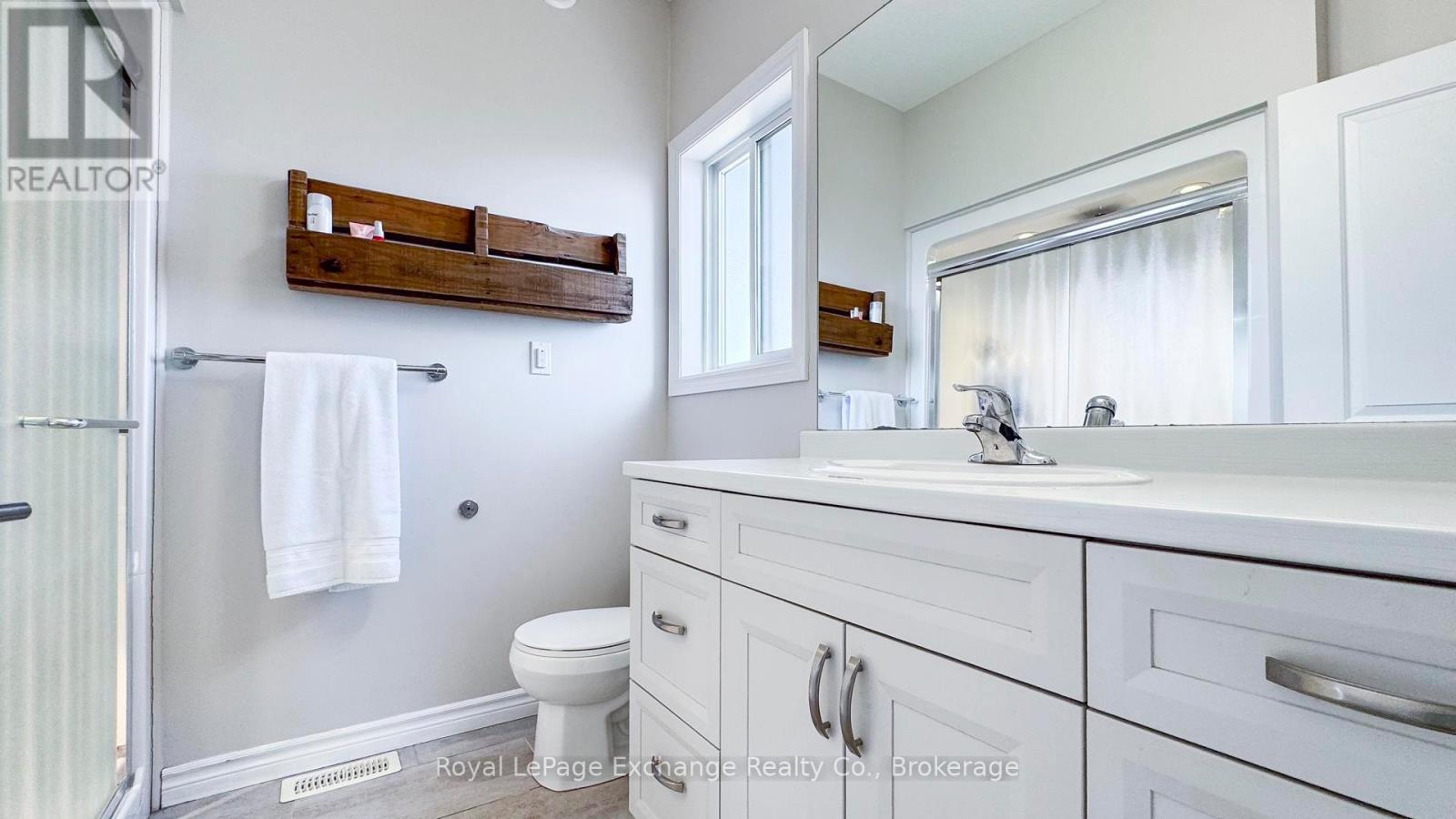 290 Saratoga Road, Kincardine, Ontario  N2Z 2N3 - Photo 21 - X12062648