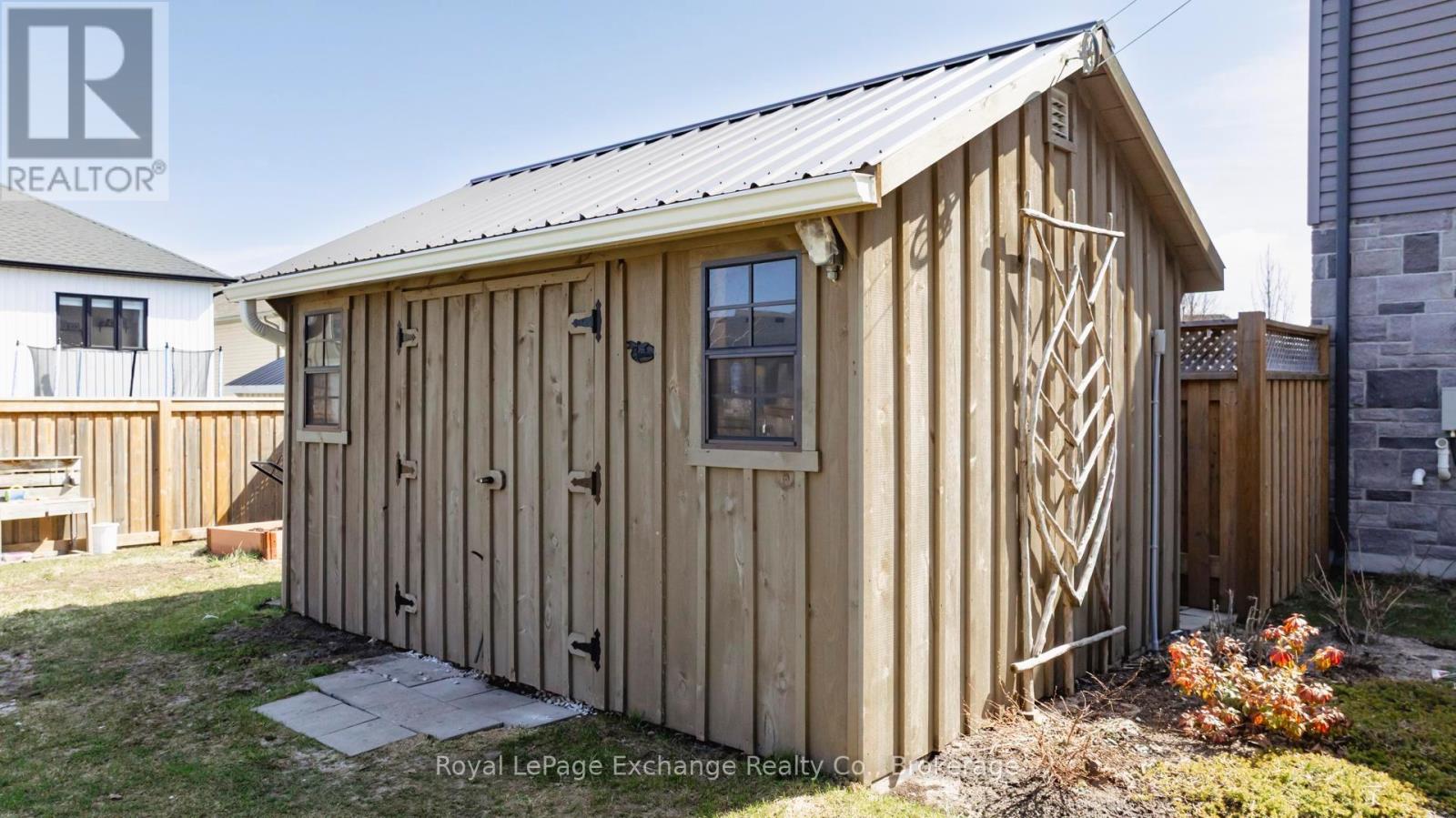 290 Saratoga Road, Kincardine, Ontario  N2Z 2N3 - Photo 47 - X12062648