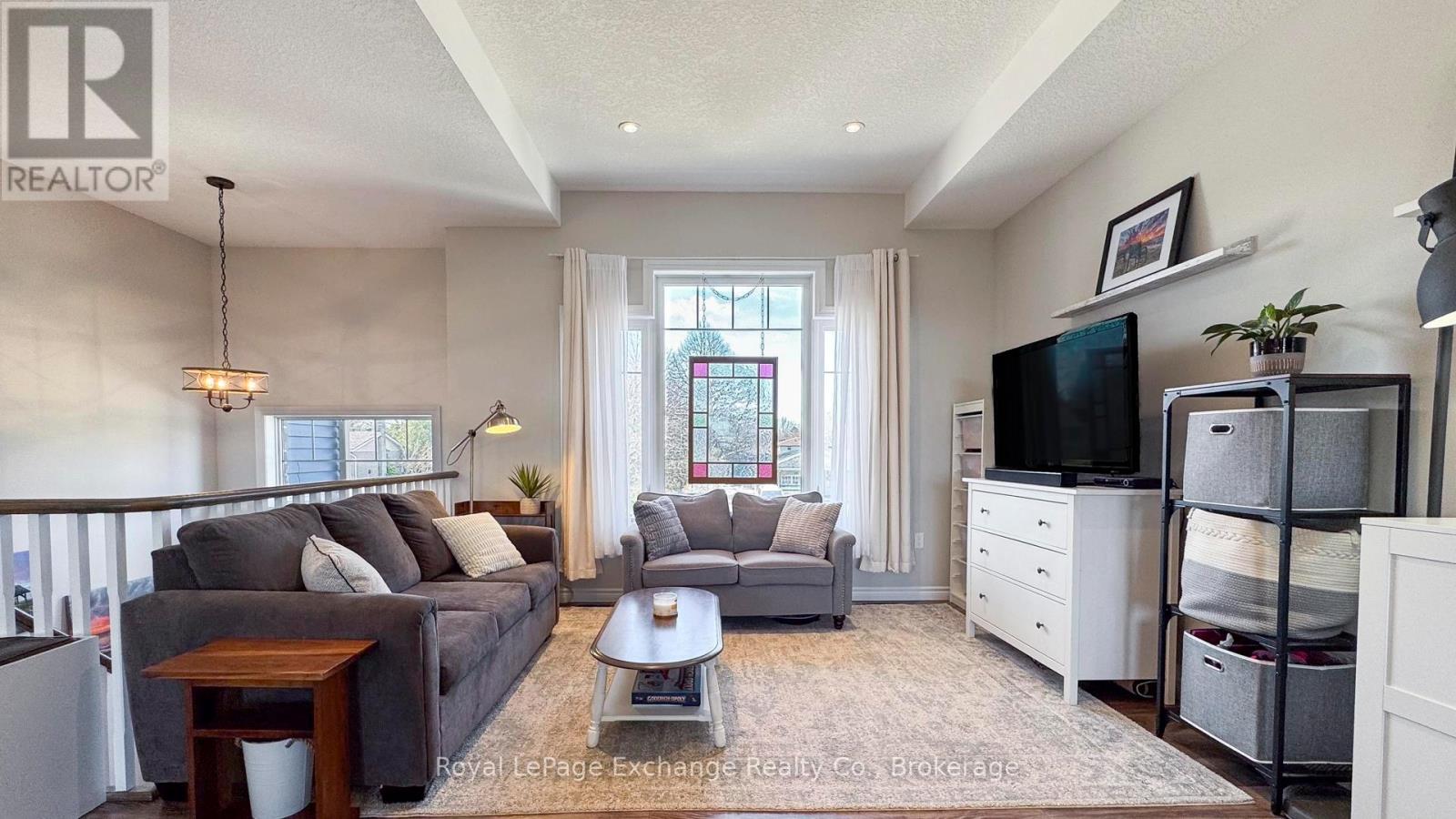 290 Saratoga Road, Kincardine, Ontario  N2Z 2N3 - Photo 5 - X12062648