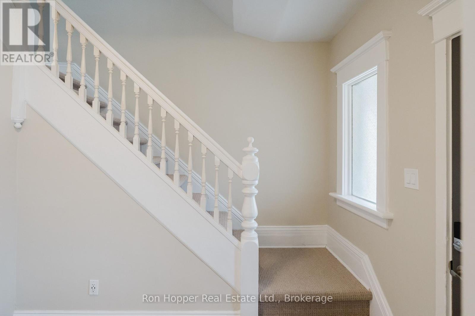 539 4th Avenue E, Owen Sound, Ontario  N4K 2N1 - Photo 5 - X12062696