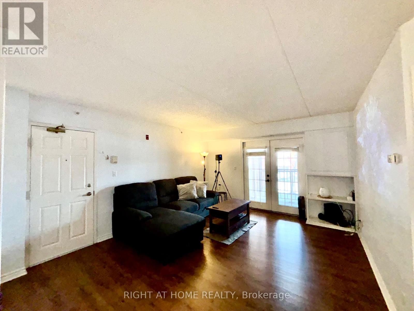Property at 206 - 4025 KILMER DRIVE image 5