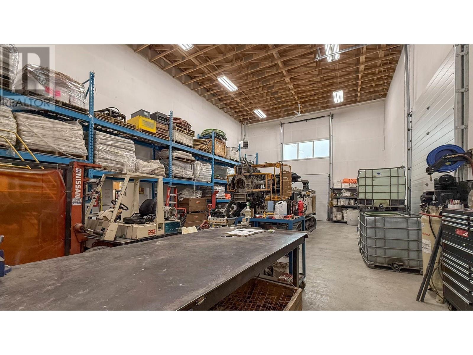 Property at 2848 Fenwick Road image 4