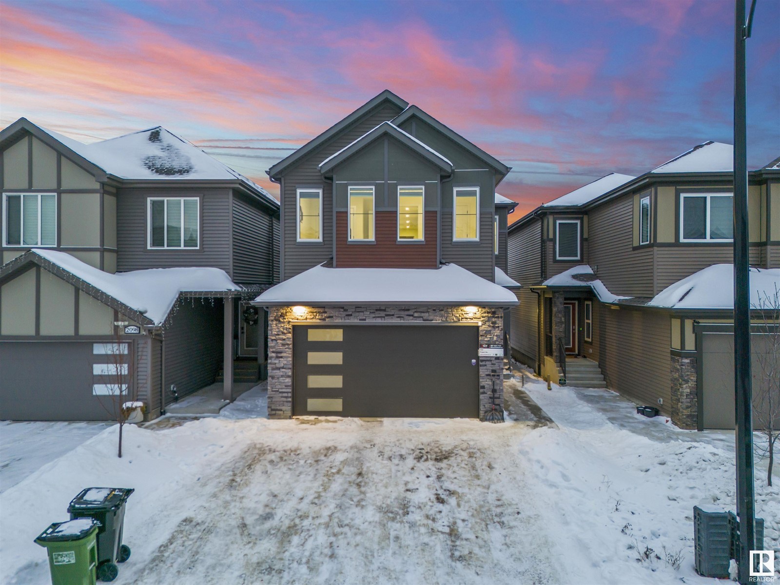Property at 2096 GRAYDON HILL CR SW image 1