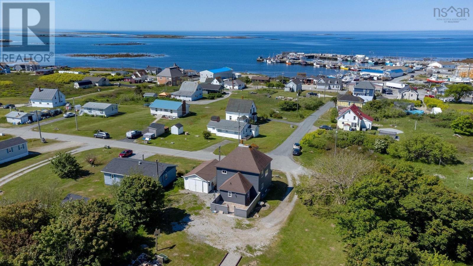 1 Atlantic Street, Clark's Harbour, Nova Scotia  B0W 1P0 - Photo 28 - 202506896