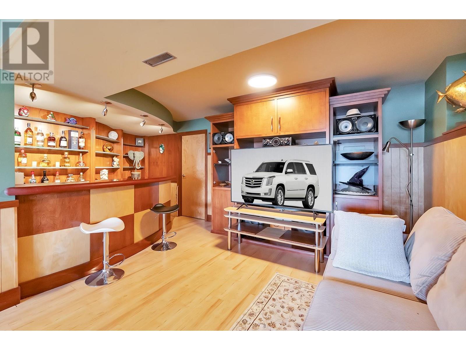 317 Gloucester Court, Coquitlam, British Columbia  V3K 5S6 - Photo 6 - R2985710