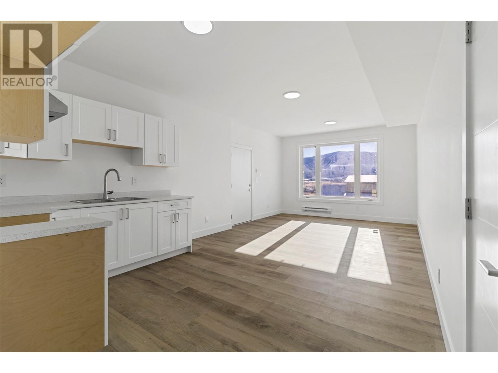 2755 Peregrine Way, Merritt, British Columbia  V1K 0B4 - Photo 30 - 10337087