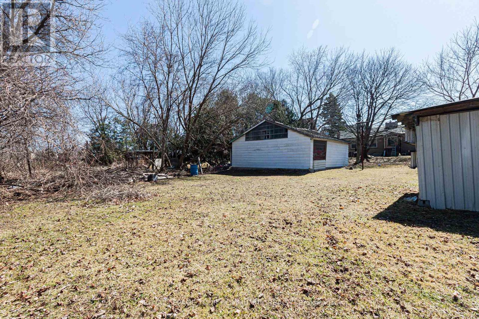 8 Grayson Road, Ajax, Ontario  L1Z 1E4 - Photo 5 - E12061914