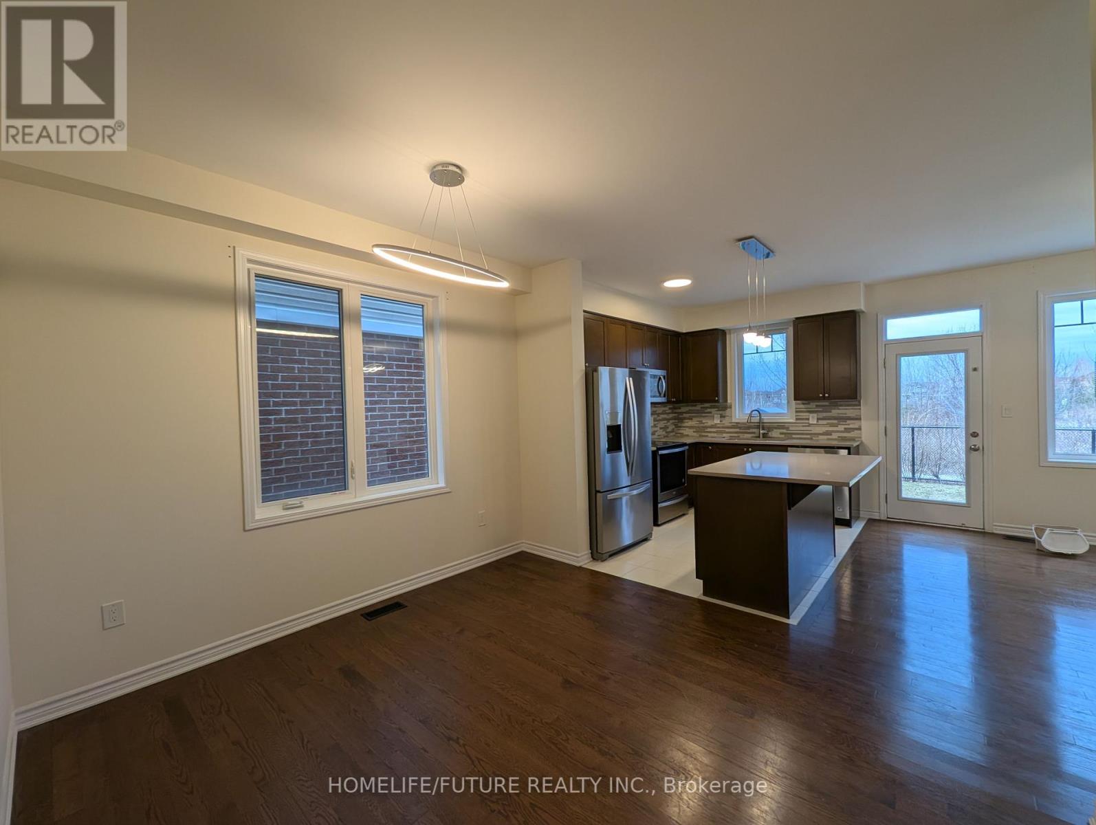 1574 Clitherow Street, Milton, Ontario  L9E 0A5 - Photo 3 - W12046629