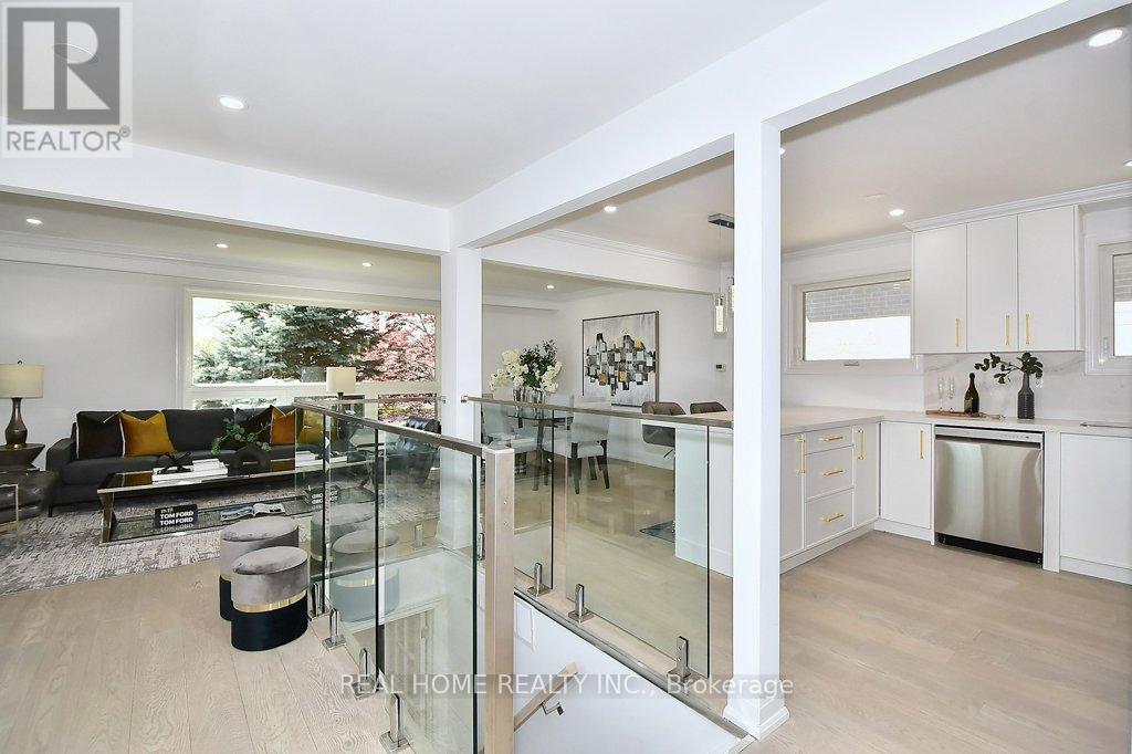 Property at 51 GLADMAN AVENUE image 4