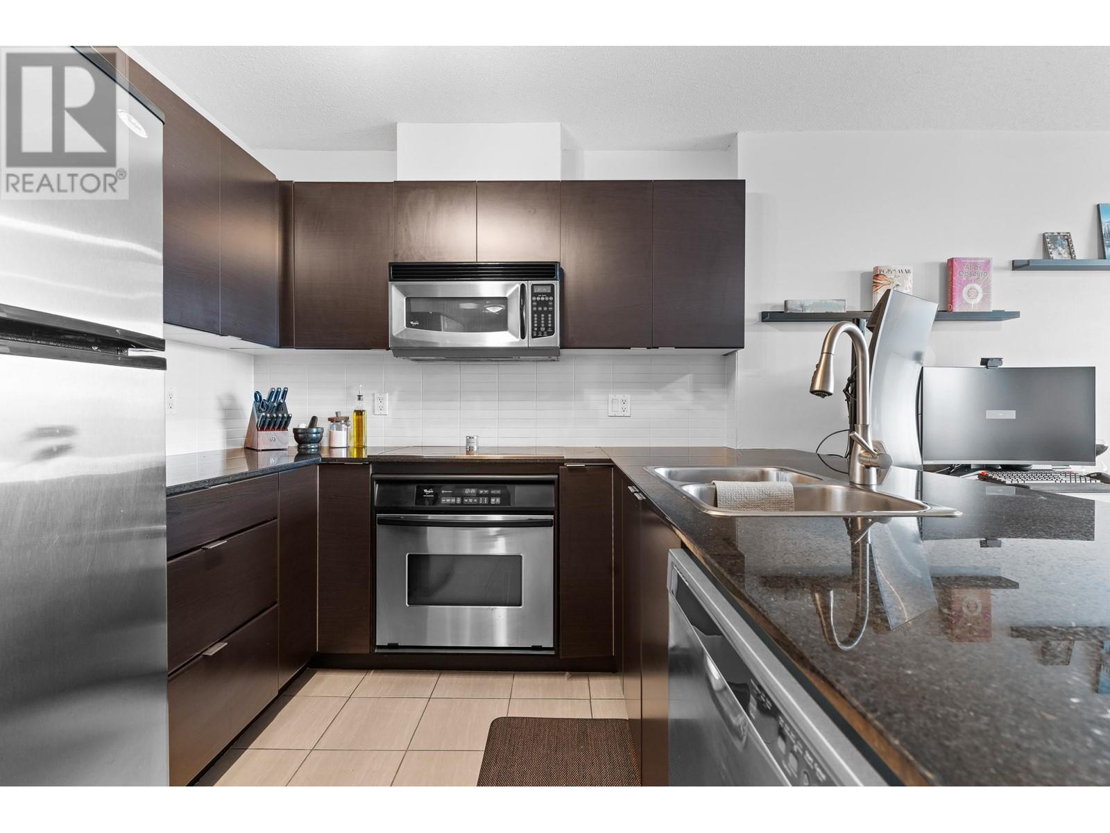 501 4118 Dawson Street, Burnaby, British Columbia  V5C 0A3 - Photo 5 - R2985733