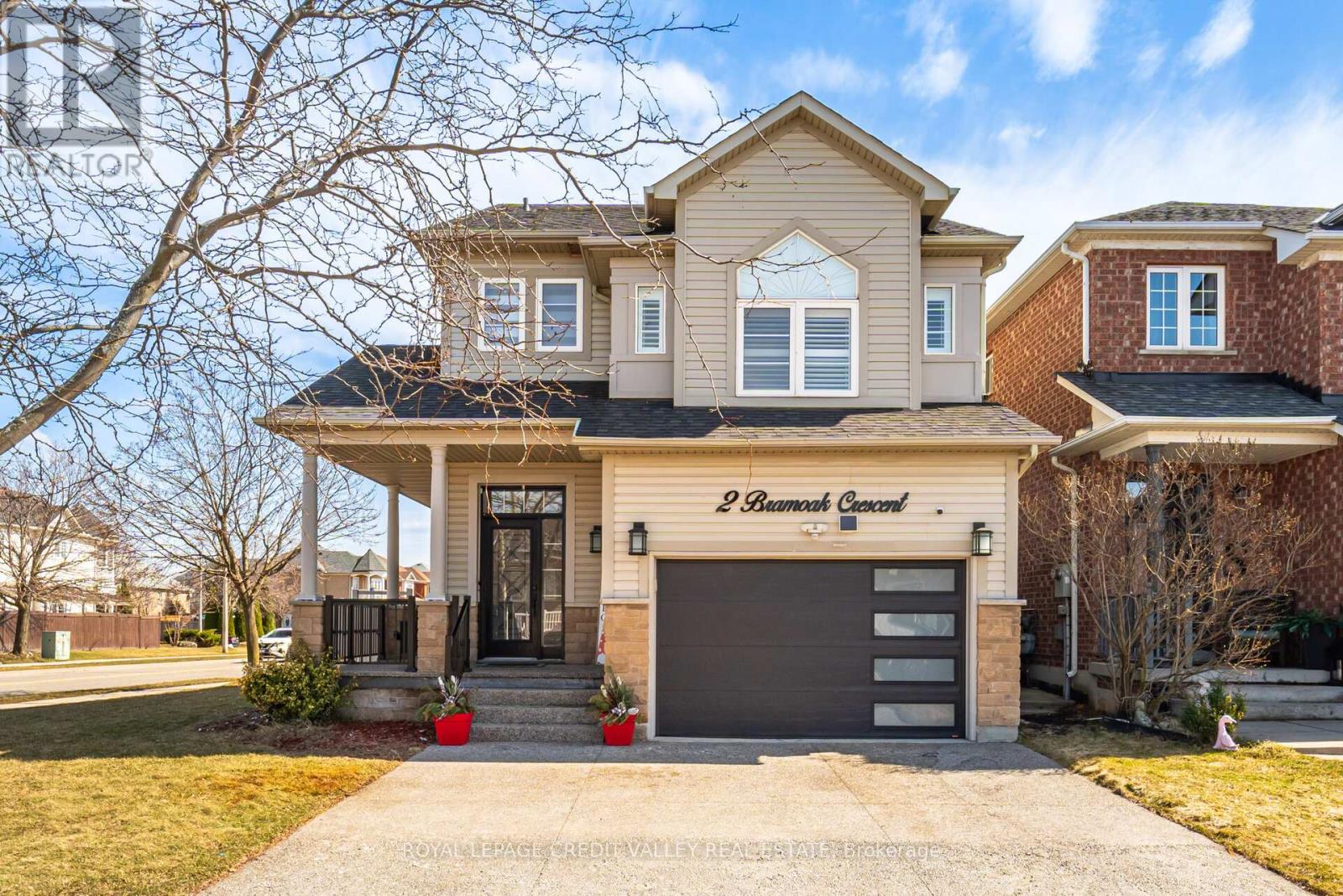 2 Bramoak Crescent, Brampton, Ontario  L7A 1T7 - Photo 1 - W12062687