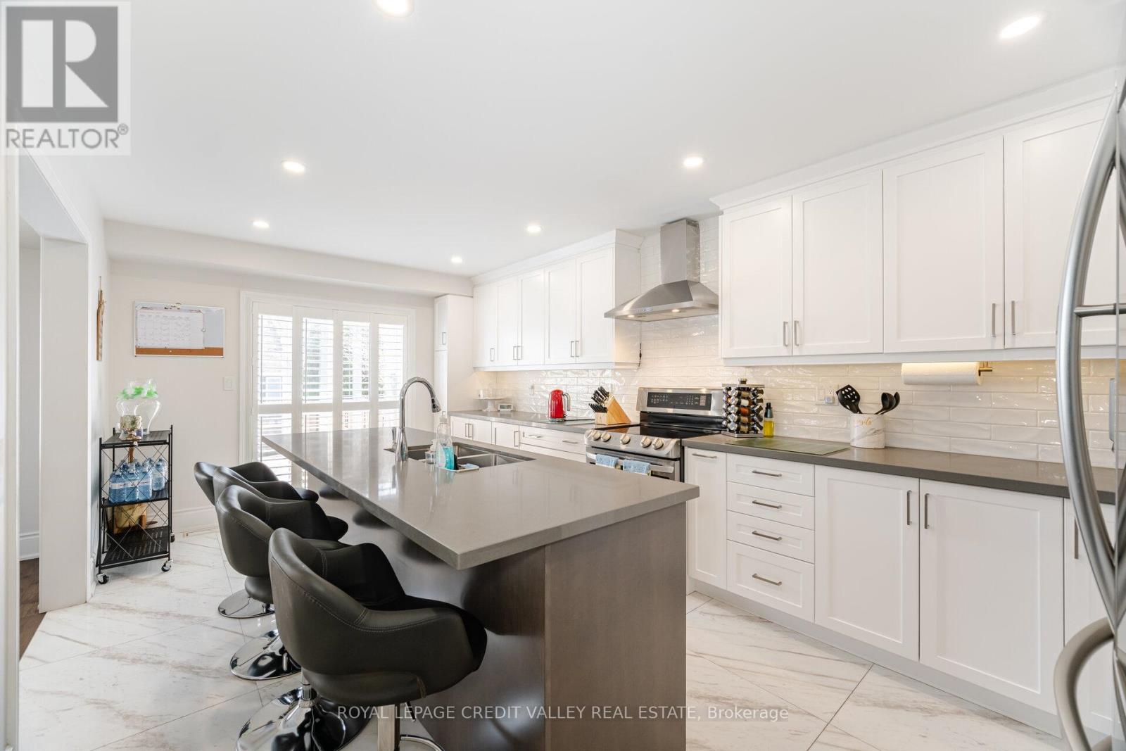 2 Bramoak Crescent, Brampton, Ontario  L7A 1T7 - Photo 15 - W12062687