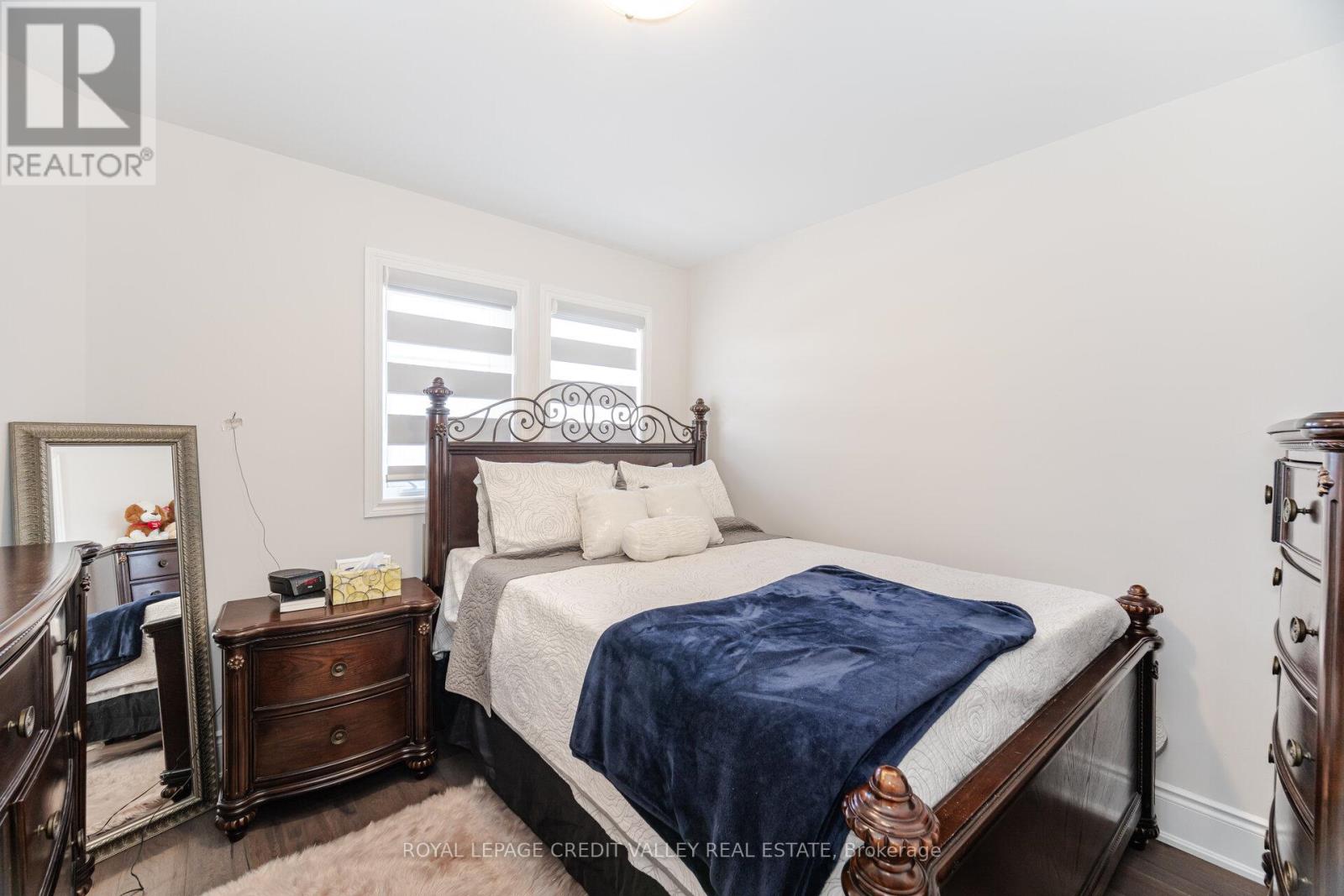 2 Bramoak Crescent, Brampton, Ontario  L7A 1T7 - Photo 34 - W12062687
