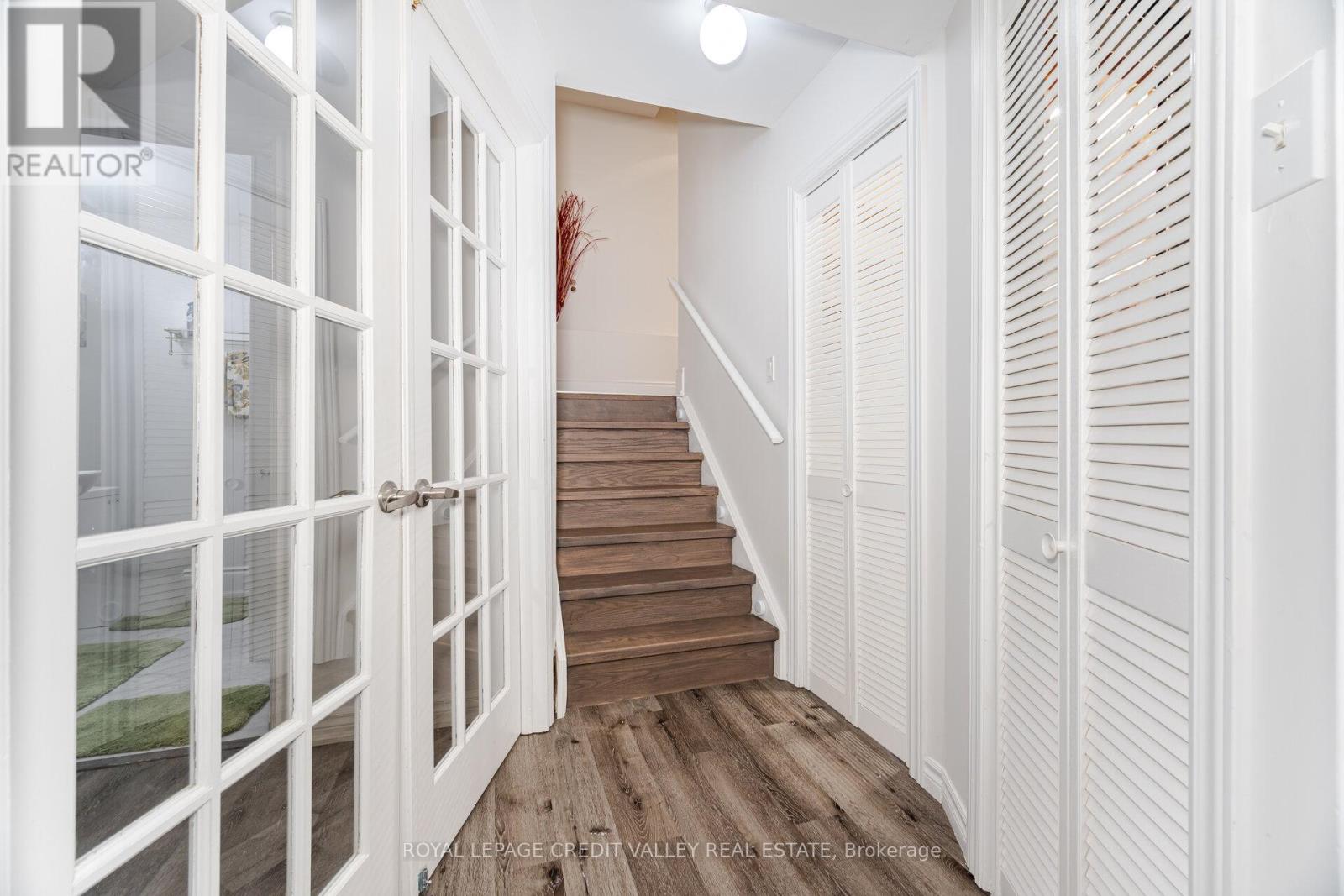 2 Bramoak Crescent, Brampton, Ontario  L7A 1T7 - Photo 38 - W12062687