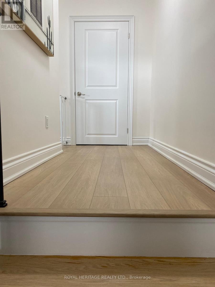Main - 65 Wintergreen Road, Toronto (Downsview-Roding-Cfb), Ontario  M3M 2H9 - Photo 10 - W12062812