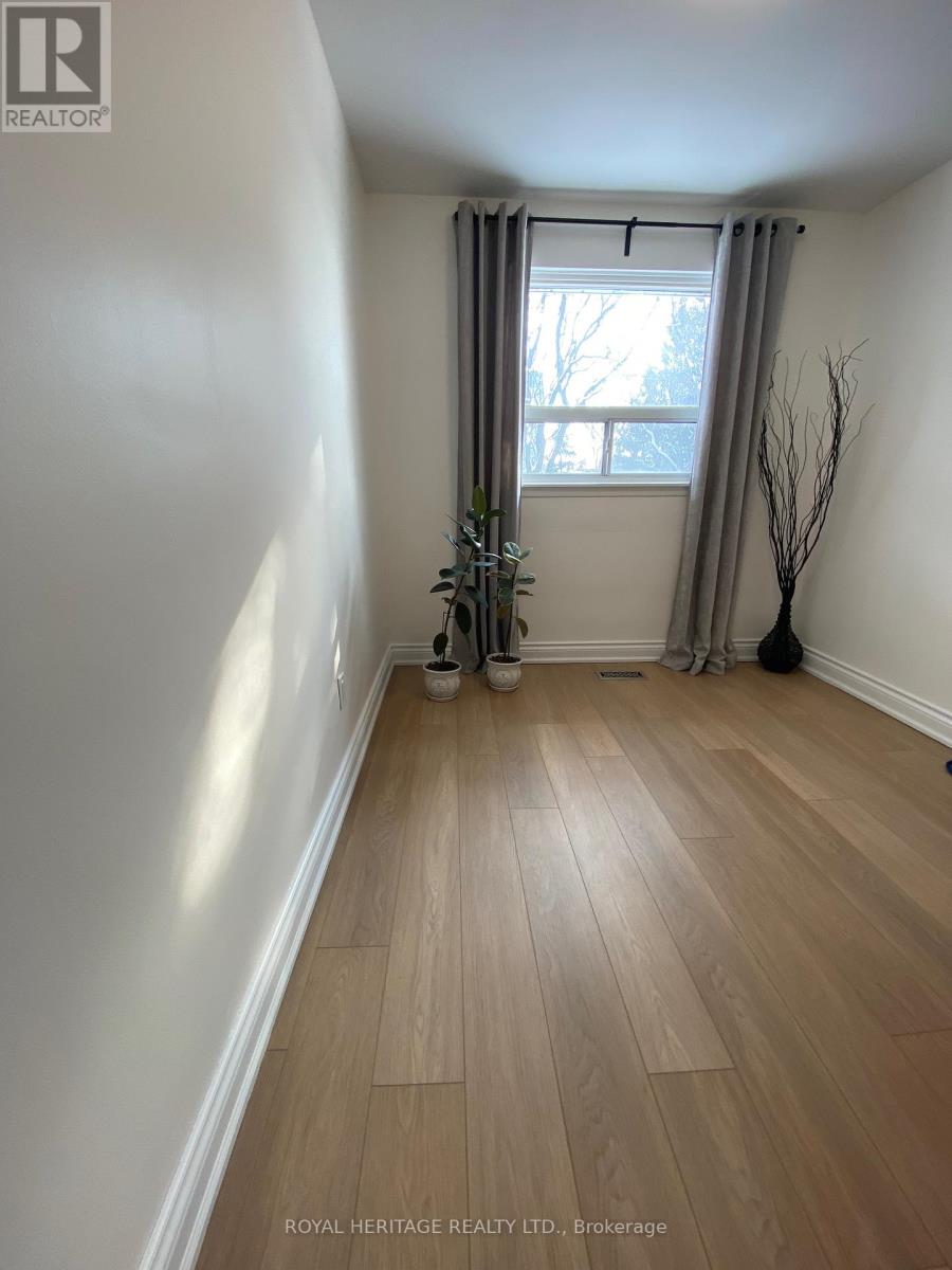 Main - 65 Wintergreen Road, Toronto (Downsview-Roding-Cfb), Ontario  M3M 2H9 - Photo 13 - W12062812