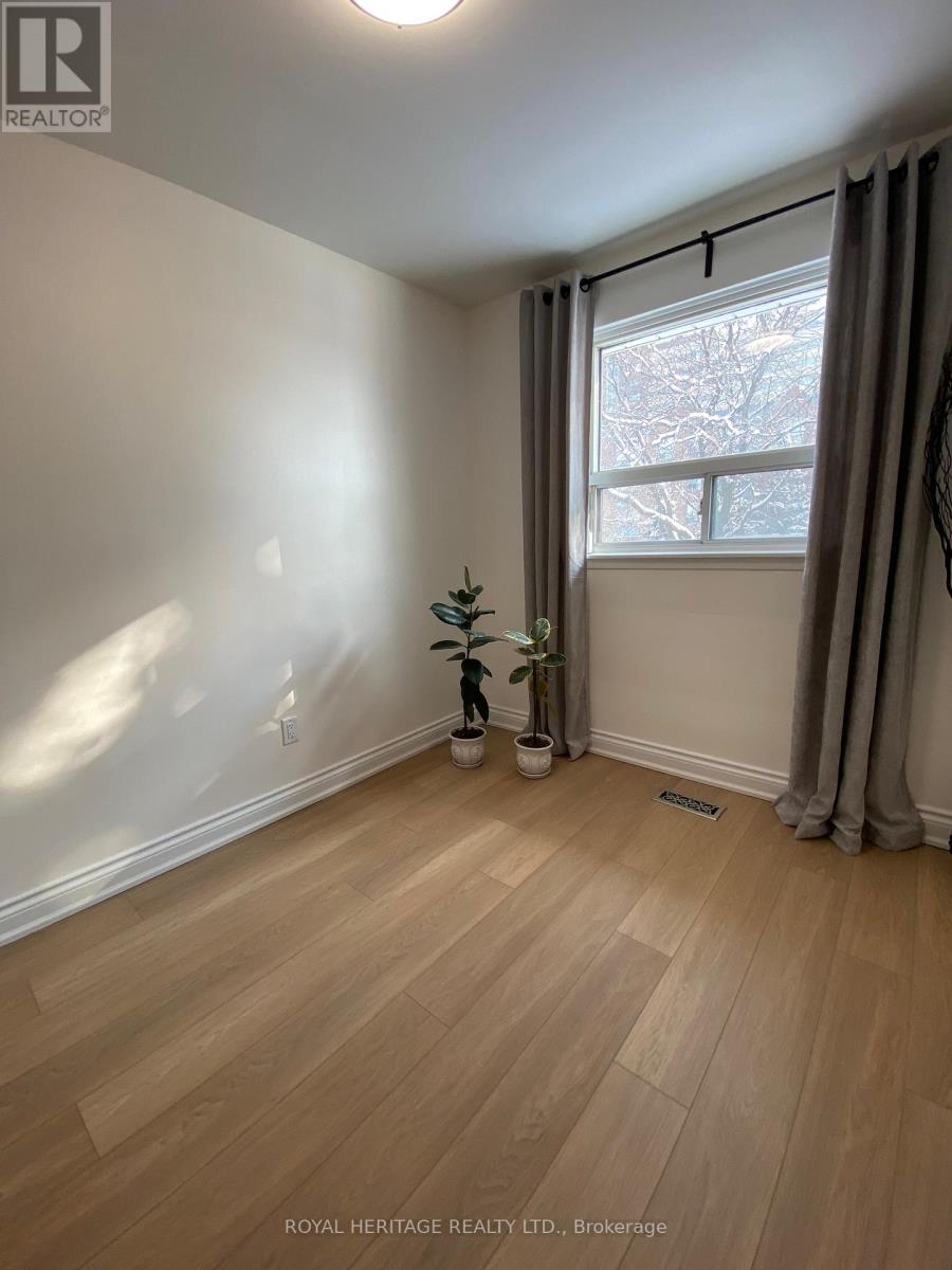 Main - 65 Wintergreen Road, Toronto (Downsview-Roding-Cfb), Ontario  M3M 2H9 - Photo 14 - W12062812
