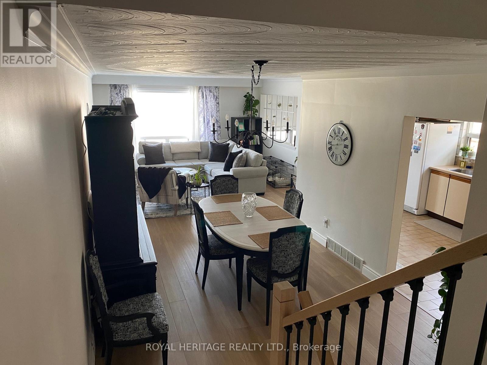 Main - 65 Wintergreen Road, Toronto (Downsview-Roding-Cfb), Ontario  M3M 2H9 - Photo 5 - W12062812