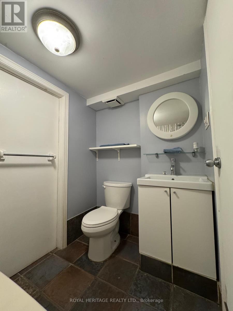 92 Foxwell Street, Toronto (Rockcliffe-Smythe), Ontario  M6N 1Z5 - Photo 22 - W12062762